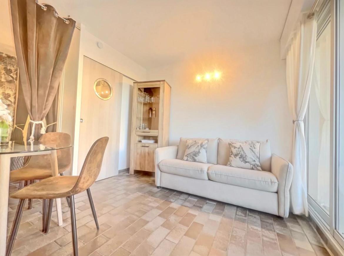 "Les Voiles" Hyeres Apartment Exterior foto