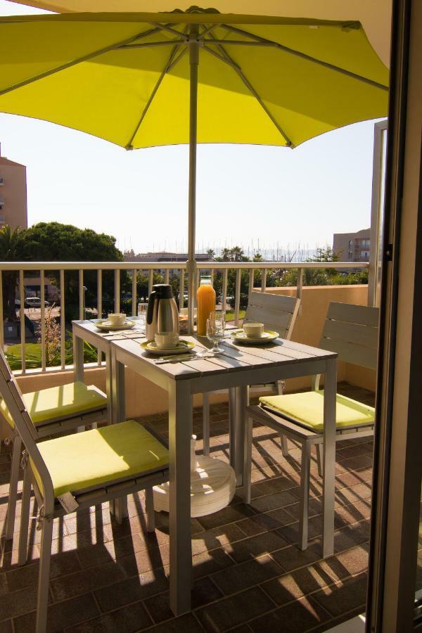 "Les Voiles" Hyeres Apartment Exterior foto